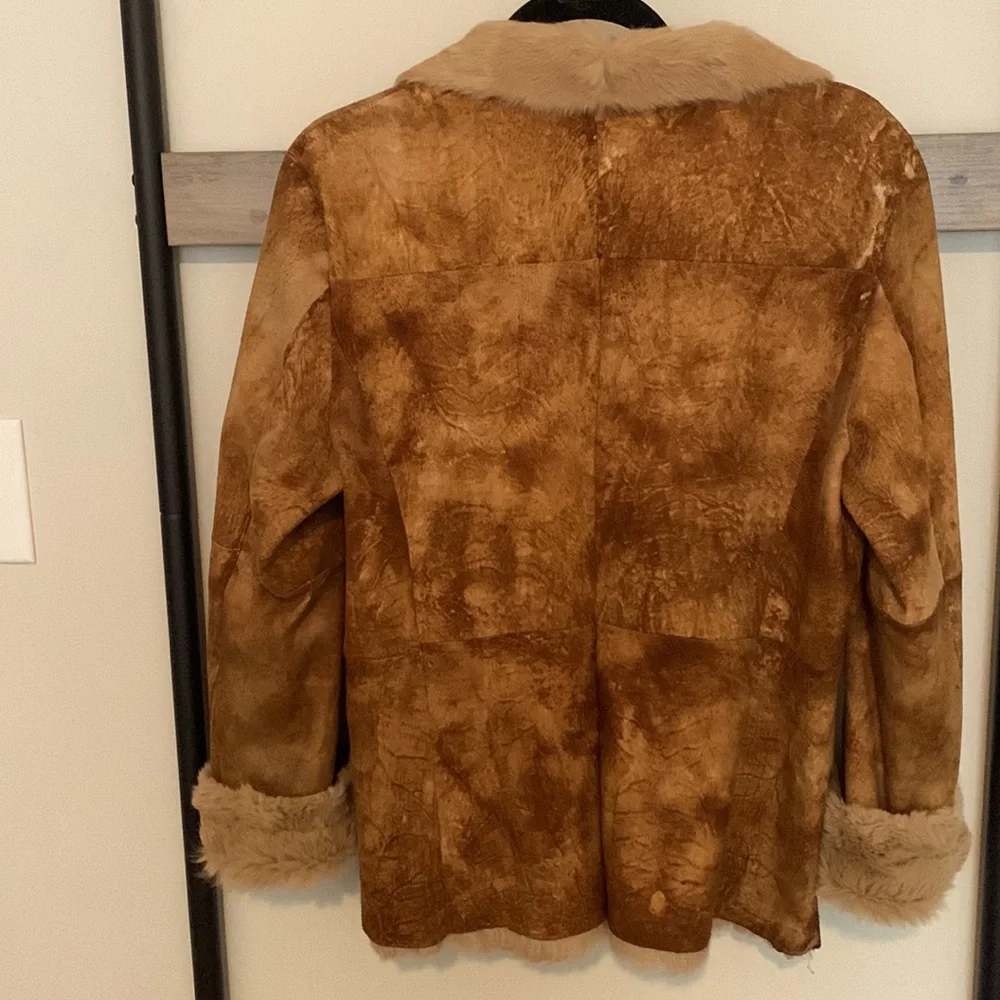 Fur jacket - Picture 4 of 5